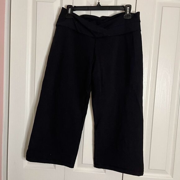 Lululemon Y2K Black Wide Leg Criss Cross Yoga Stretch Crop Capri Workout Pants - Picture 3 of 9